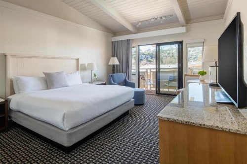 The Lodge At Tiburon image 29
