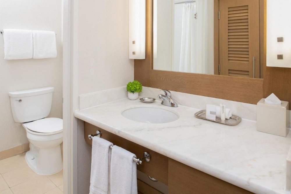 The Lodge At Tiburon Image 32